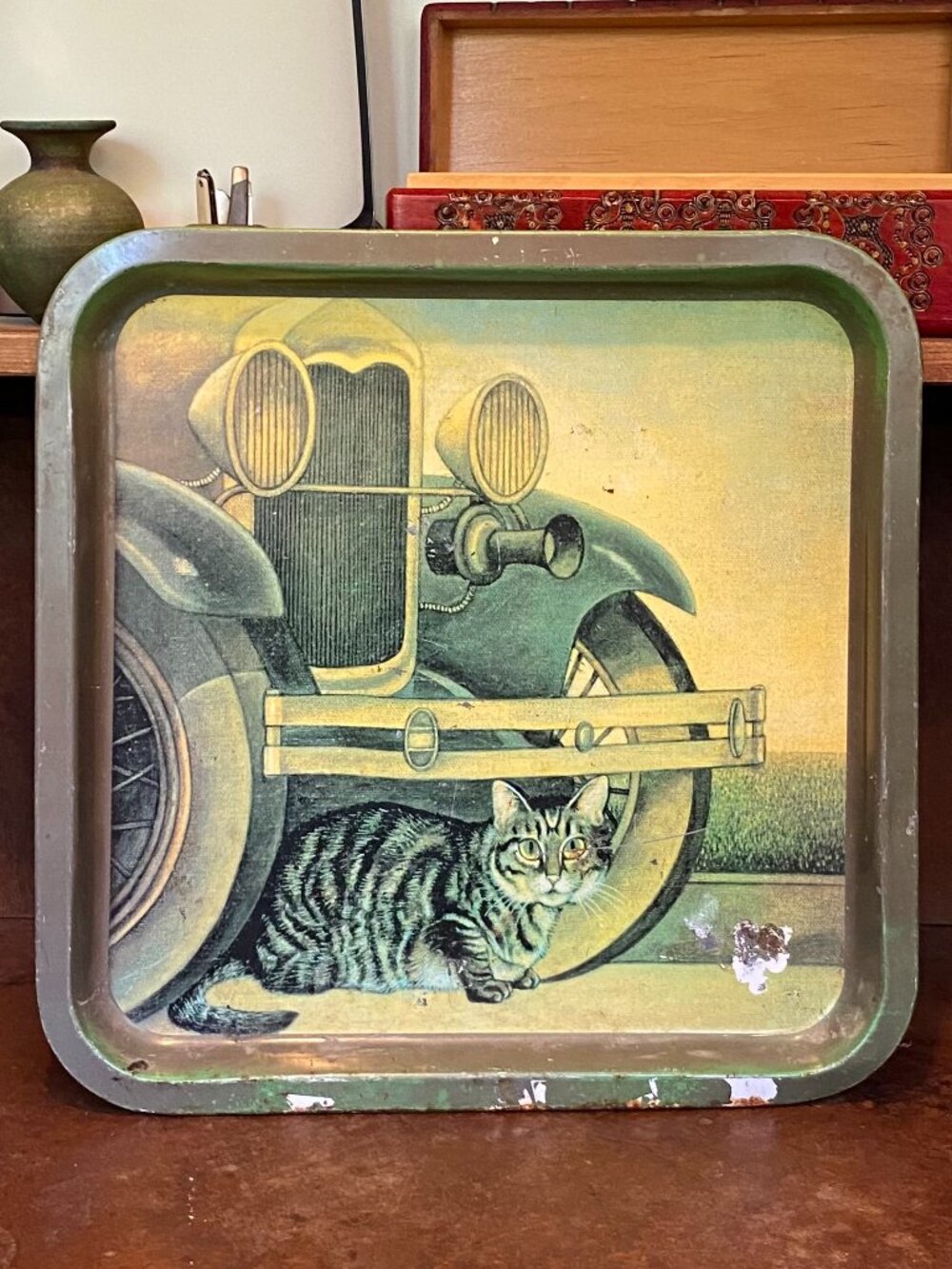 1983 Vandor Tabby CAT Metal Serving Tray Lowell Herrero Green Vintage 14 x 14